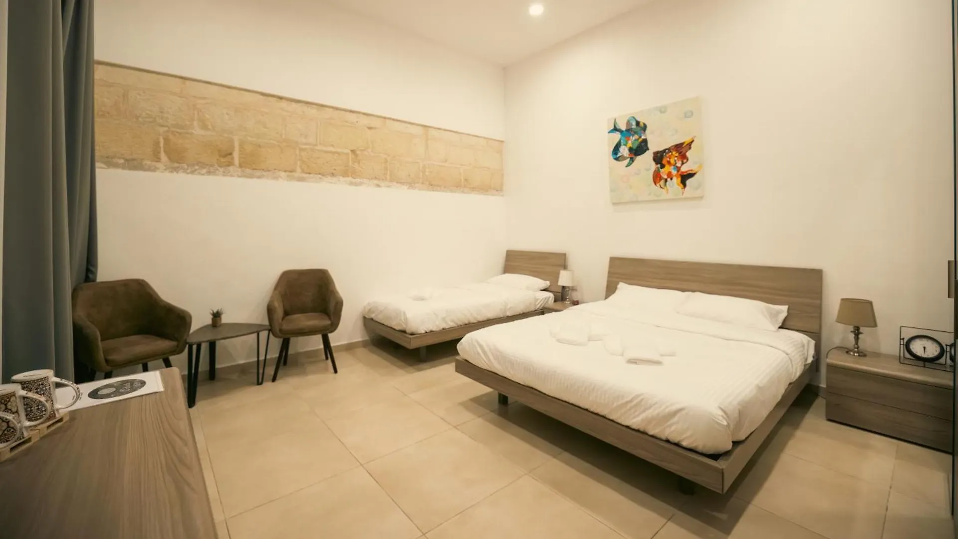 Sliema Central O'Clock Malta Bed & Breakfast