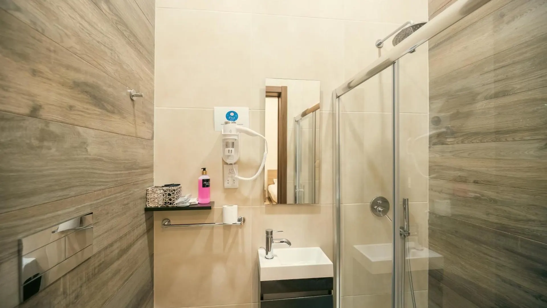 Sliema Central O'Clock Malta Bed & Breakfast