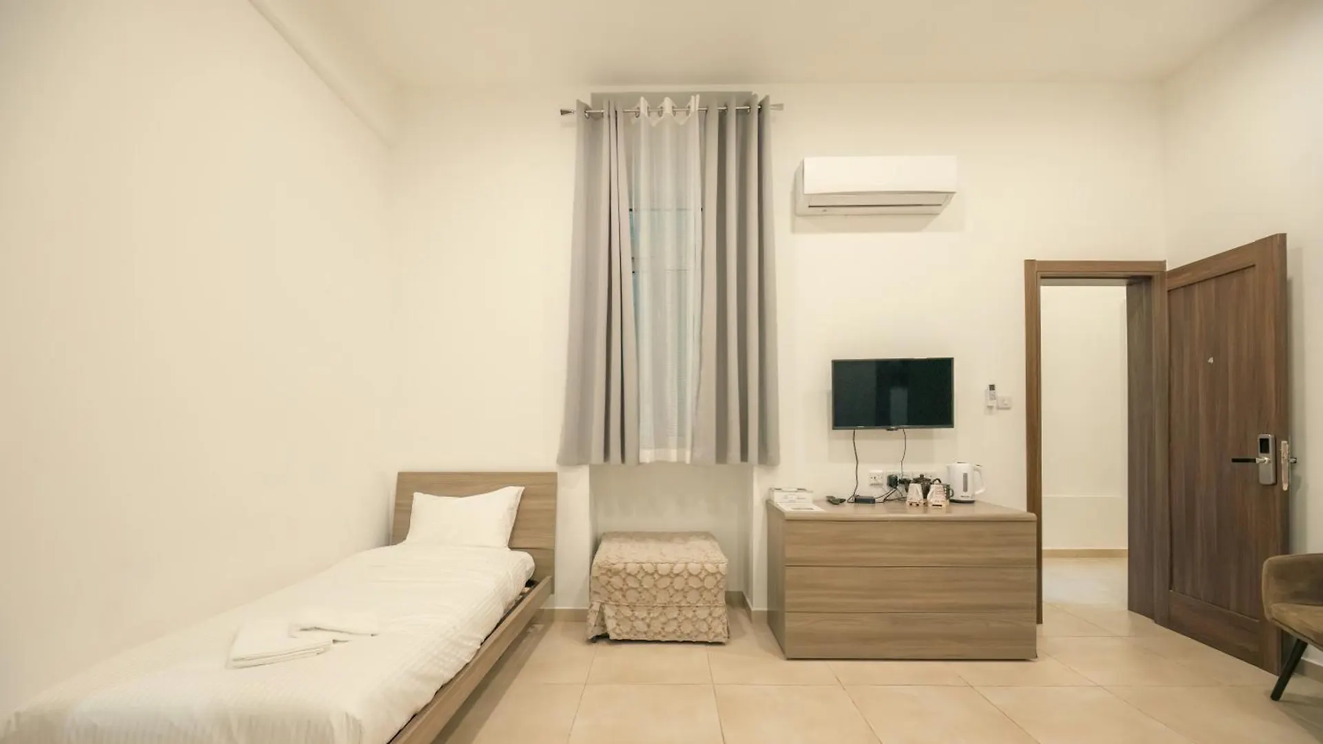 Sliema Central O'Clock B&B Malta 0*,