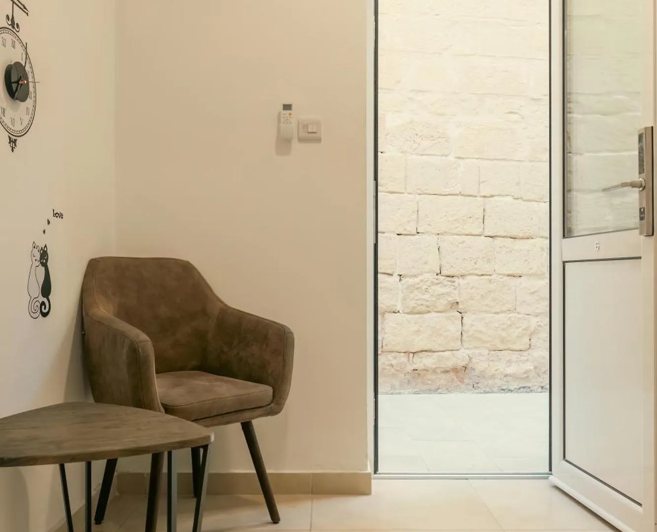 Bed & Breakfast Sliema Central O'Clock B&B Malta Malta