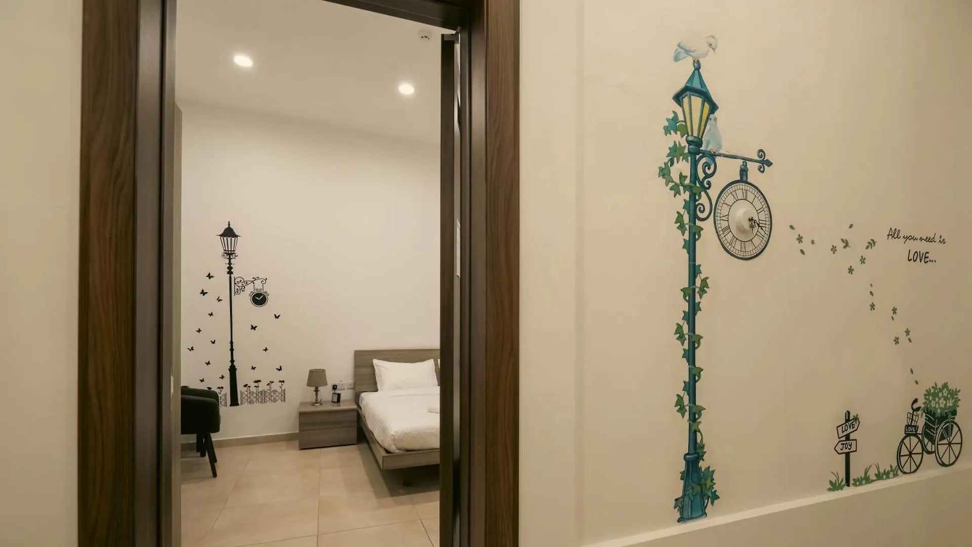Sliema Central O'Clock B&B Malta Bed & Breakfast